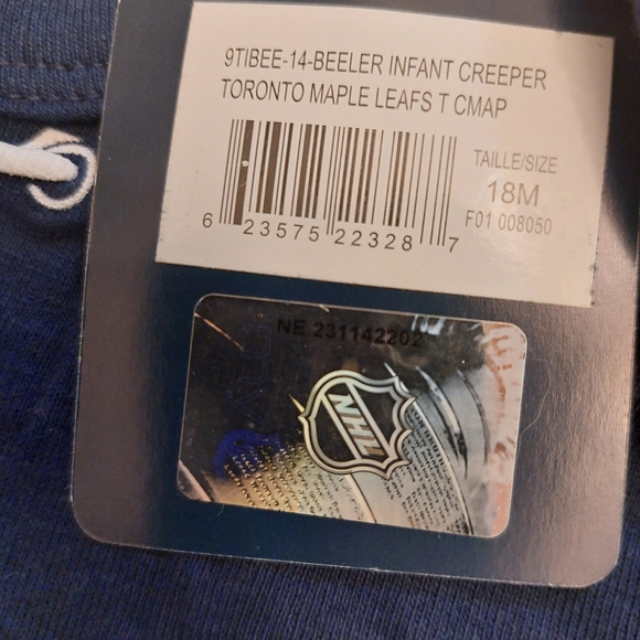 NHL Toronto Maple Leafs Infant Creeper NWT - Picture 2 of 2